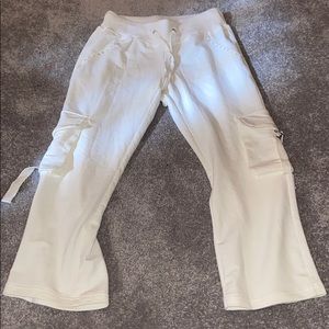 White loose pants